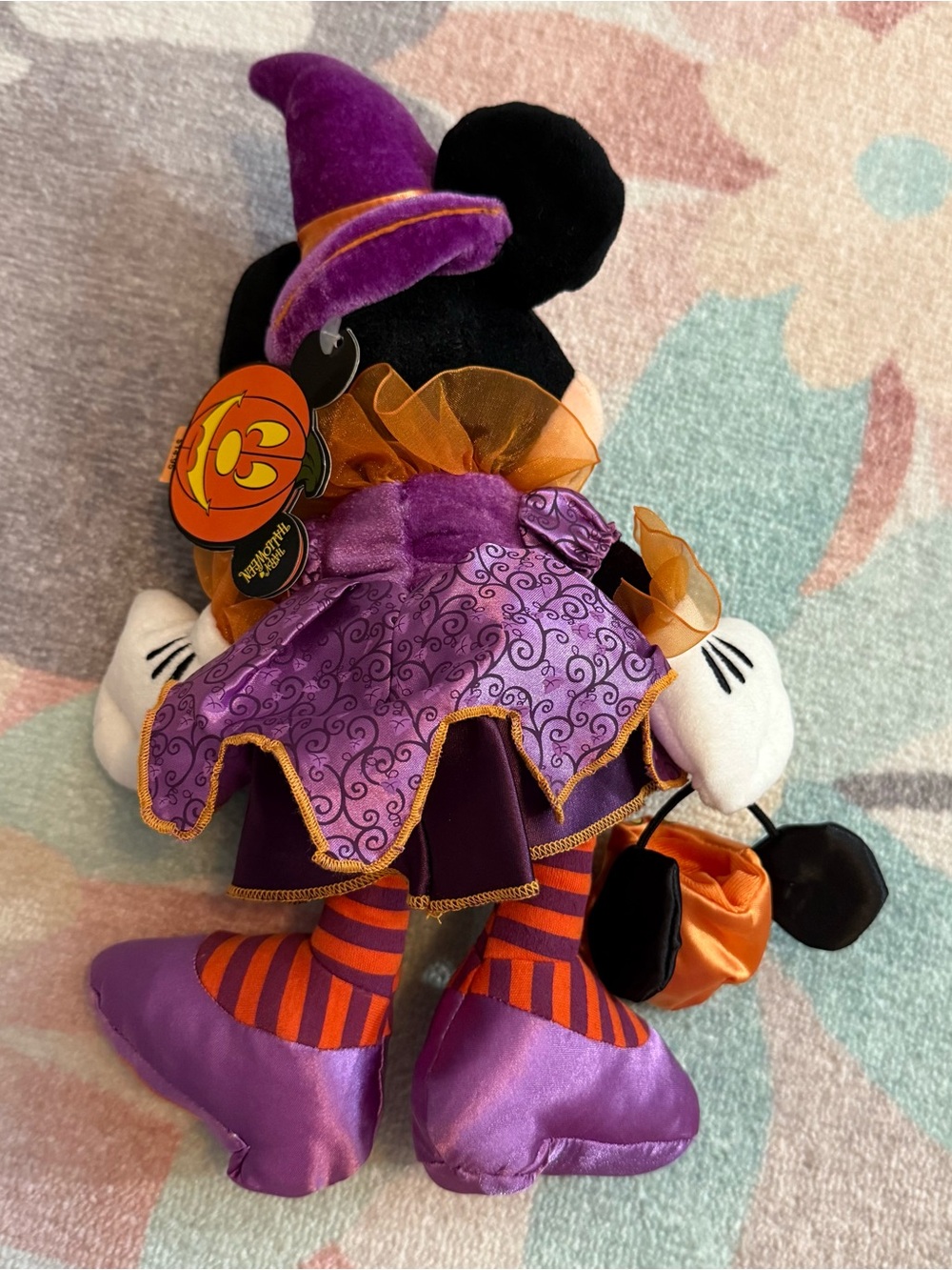 Vintage Walt Disney World 2008 Happy Halloween Minnie Mouse Plush - Picture 2 of 10